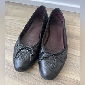 Chanel ballet flats in black size 40.5